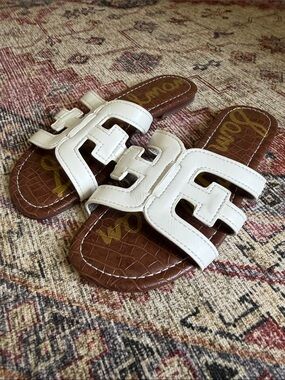 Sam Edelman White Leather Slide Sandals with Brown Footbed Double E flat
